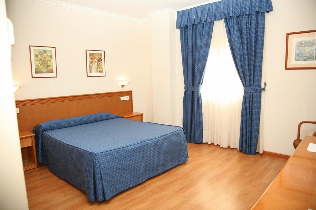 Hotel Pena De Arcos 아르코스델라프론테라 외부 사진