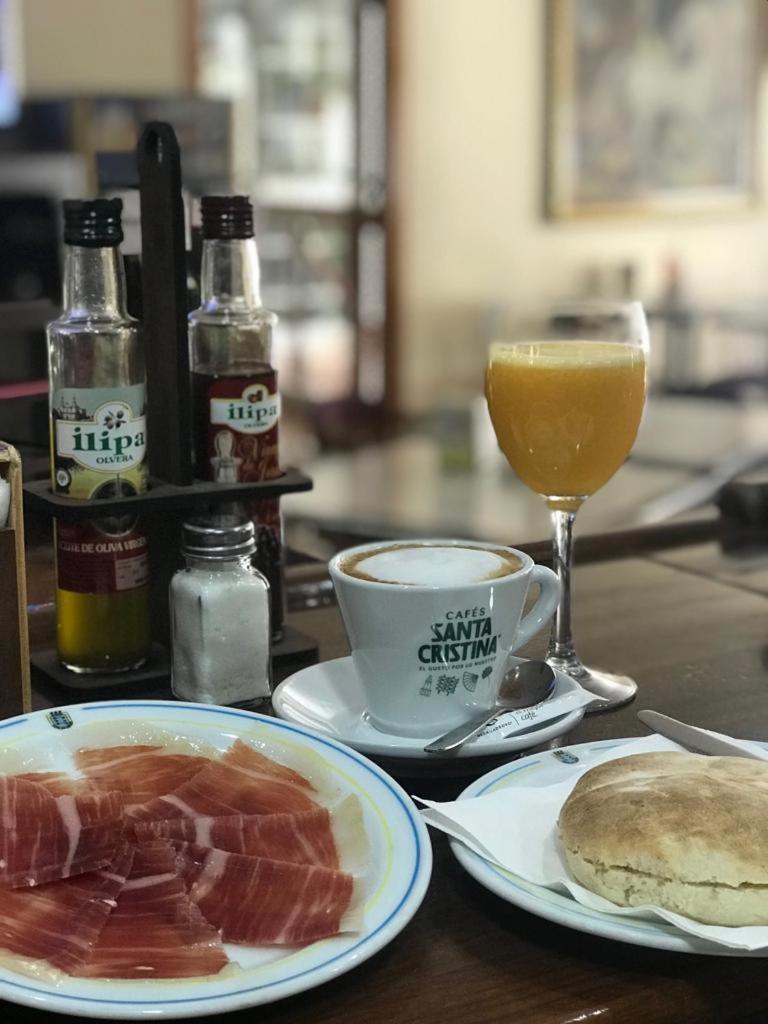 Hotel Pena De Arcos 아르코스델라프론테라 외부 사진